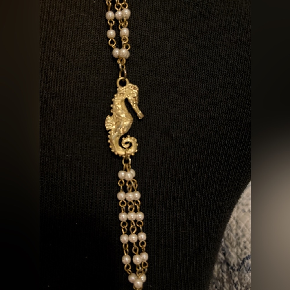 Beads and pearls (sets sold separately)